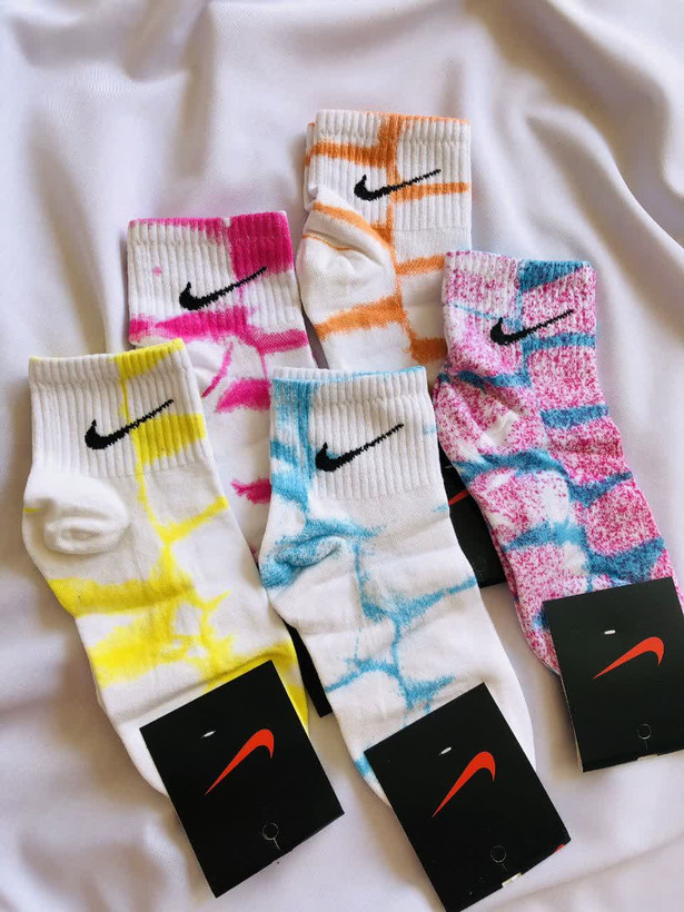 جوراب نیمساق کش اسپرت رنگ مشکی، مناسب ورزش و استفاده روزانه